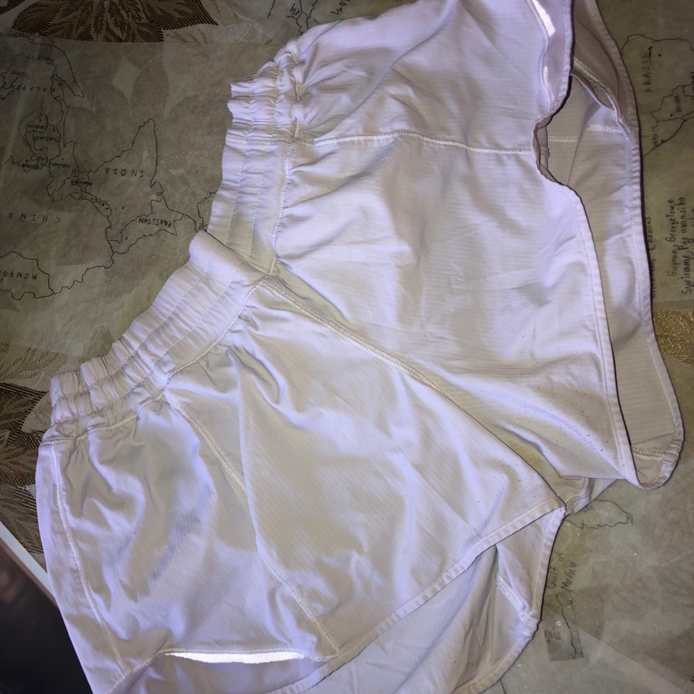 Lululemon Hottie Hot shorts size 10